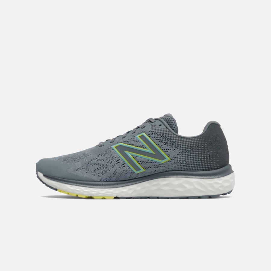 New Balance Chaussures M680