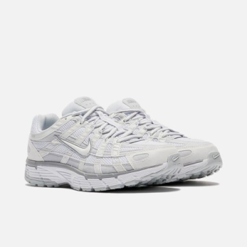 Nike Chaussures P-6000